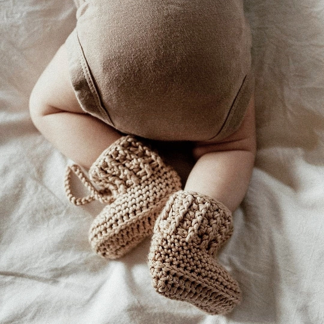 Baby Ribbed Knitted Booties - Champagne