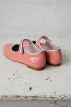 The sweetest Patent Leather Mary Jane Shoes in a beautiful bright colour and elegant silver trimming details! Made with the finest locally sourced Spanish leather, butterly soft and amazing quality! Wholesale. Girl shoes. Flower girl. Special occasions. Made in Spain.