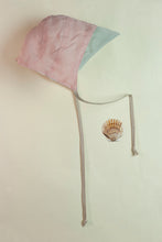 Reversible Flower Peaked Bonnet (SALE 50% OFF)