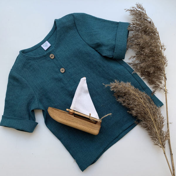 Wooden Sailboat -medium