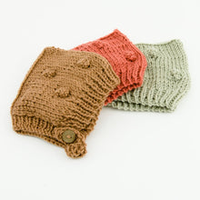 This cosy, textured doll bonnet is hand knitted in Europe, specially designed for the 38 cm dolls, but can fit dolls around 34 - 40 cm (13 - 15 inch) Miniland, Minikane, Paola Reina Gordis etc, has beautiful pixie shape with lovely popcorn details, just adorable!