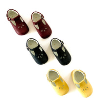 OLIVIA ANN Classic Scallop T Bar (Mustard)