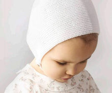 Knitted Bonnet in White
