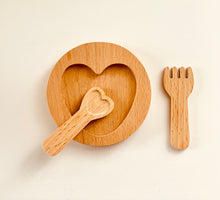 This wooden doll accessories set has an incredible delicacy and softness that we adore! Enhance their play time with our beautiful handcrafted in natural wood dolls Accessories Set.