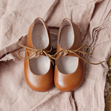 The most beautiful Mary Jane shoe design! Handmade with the highest quality leather in a lovely neutral tan colour and  matching cotton laces. Girl shoes. Wholesale. Made in Spain.