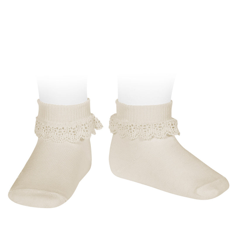 These knitted socks from Spain are just as perfect with a party dress and Mary Janes.  Ribbed turn cuff provides optimal comfort against ankles and feet to keep your little one comfortable all day long.