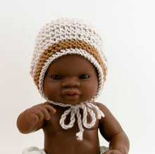 This cosy bonnet is hand knitted in Europe, specially designed for the 32 cm dolls, can fit dolls around 30 - 34 cm (11- 13 inch) Miniland, Minikane, Paola Reina Gordis and similar.