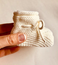 Adorable Unisex Knitted Baby Booties. Available in White and Ecru. Made in Spain with love.