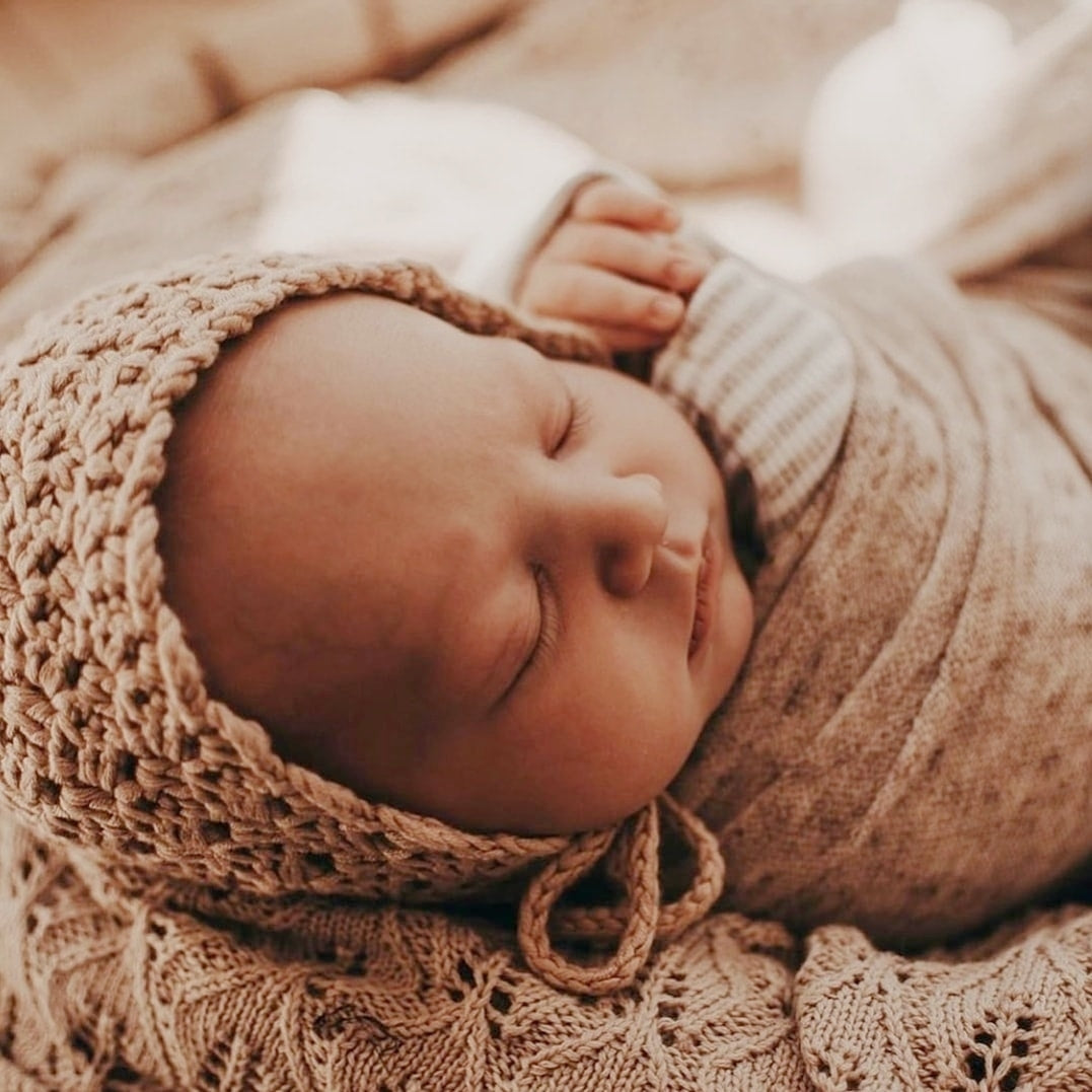 Baby Scalloped Knitted Bonnet - Champagne