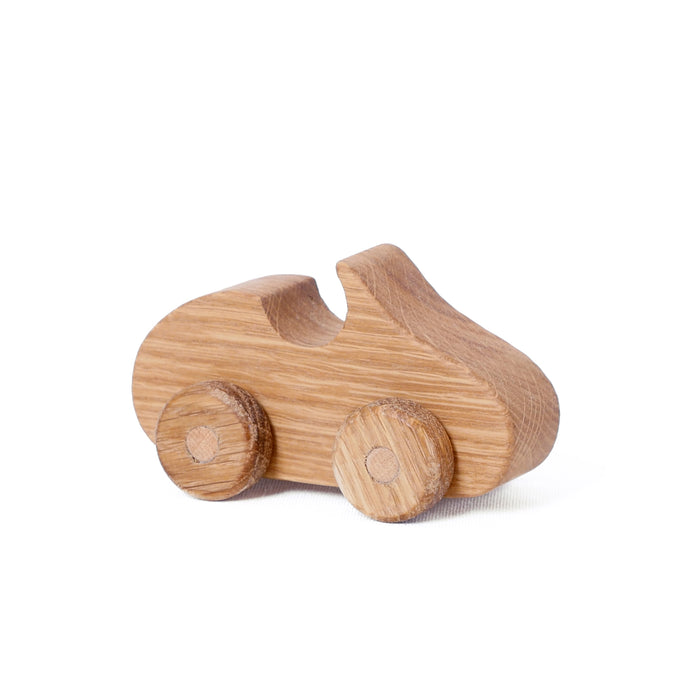 Keep your little one entertained for hours with this cute convertable wooden toy car. 