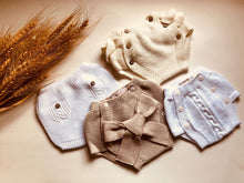 Adorable baby frill bloomers, knitted in Ecru with 100% of the softest cotton.