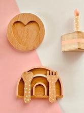 This wooden doll accessories set has an incredible delicacy and softness that we adore! Enhance their play time with our beautiful handcrafted in natural wood dolls Accessories Set.