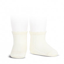 Perle cotton side openwork short socks in cream colour. They are a must for your little one's wardrobe. Condor. linen. beige short socks