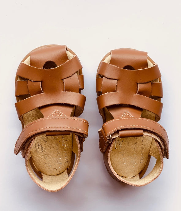 The Olivia Ann Roman sandals are perfect for everyday wear for your little one. Their unique design keeps their feet comfortable and promotes healthy foot development. Podiatrist approved. 