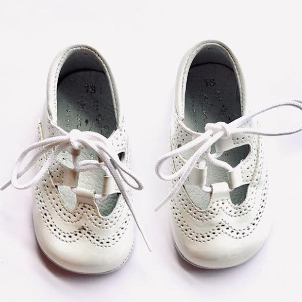 The sweetest Unisex brogue leather shoes! Unique pearl leather colour and classic style, for any day occasion, parties, baptism etc.  