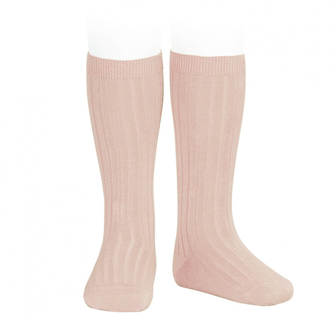 High quality Ribbed Knee High Socks by CONDOR.  Nice and soft. Loose fitting.Designed and manufactured in Barcelona, Spain.  This old rose colour is more like 